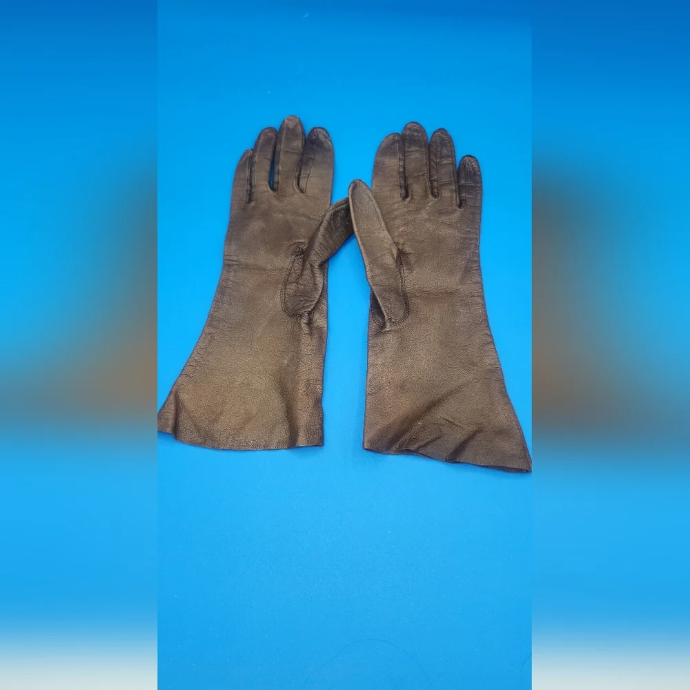 Bacmo 70s (or 60s) Genuine Leather Kid Gloves Coffee colored in sz 6.5